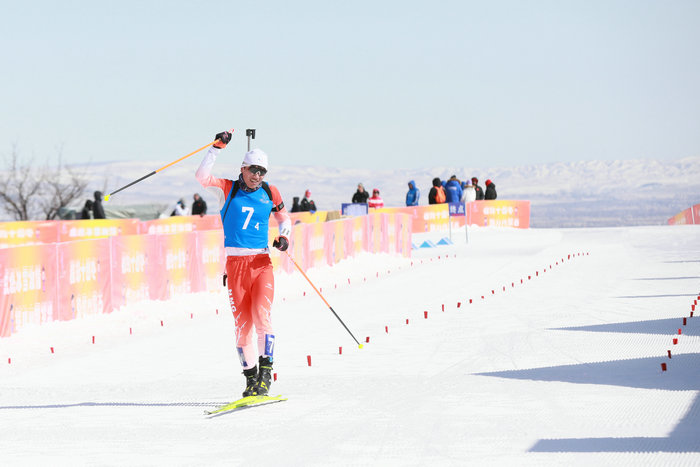 “十四冬” ｜ 内蒙古队冬季两项公开组男子4×7.5公里接力赛获得亚军