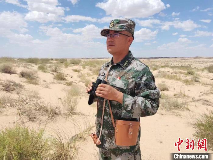 探访内蒙古荒漠深处的民兵“哨长”：驻守边疆永不“退役”