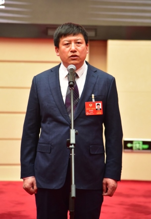 内蒙古两会 “委员通道dierchang2040.png