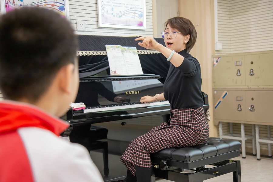 呼市四中、贝尔路小学教育集团、大学路教育集团三校音乐联合教研活动.jpg