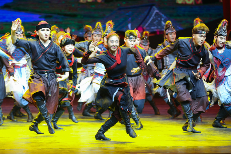 1.内蒙古艺术学院舞蹈《蒙古马》演出现场（1）.jpg