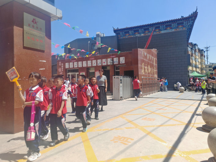 校园1.jpg
