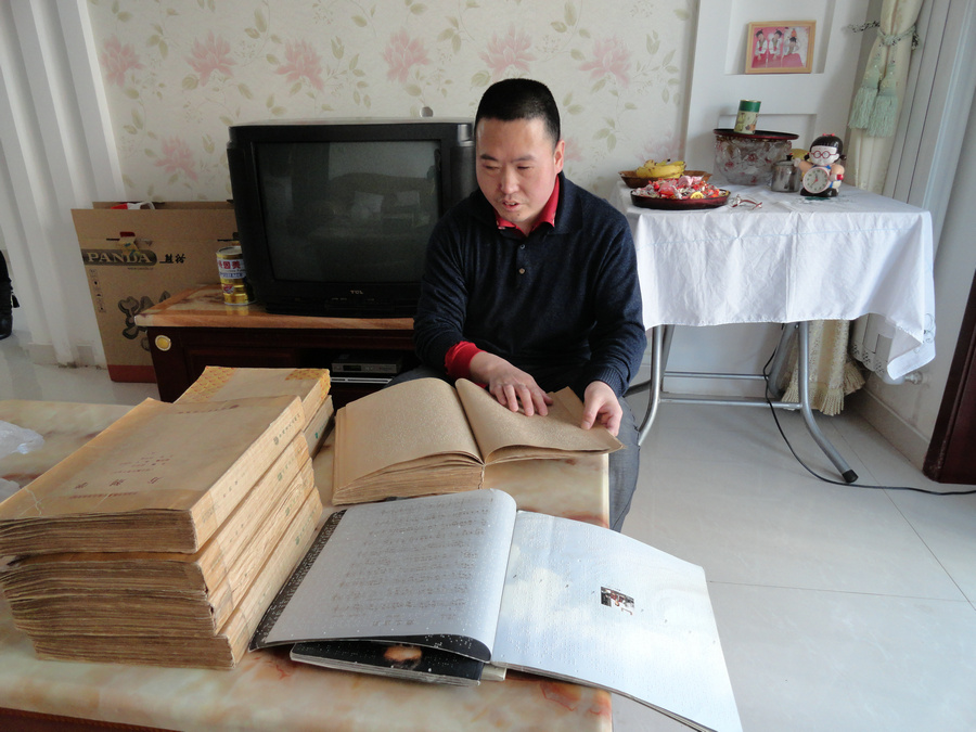 潜心学习盲文.JPG