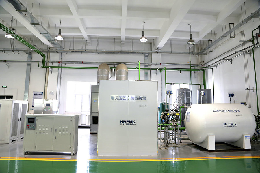 国创中心--固态储氢示范装置 (3).JPG