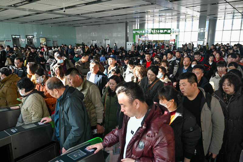 1769673890103599.jpg 20260119火车站1.jpg