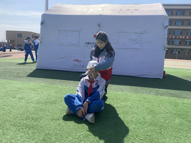 1774860483380271.jpg 学生3.jpg