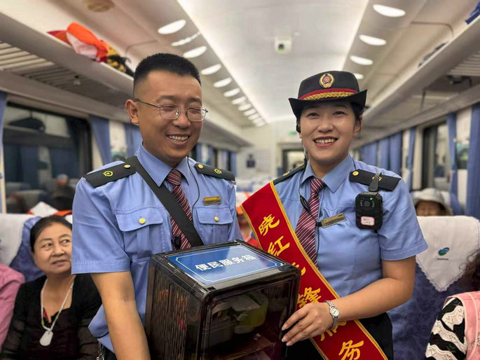 旅游3.jpg