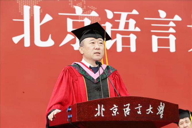 北京语言大学校长段鹏。校方供图