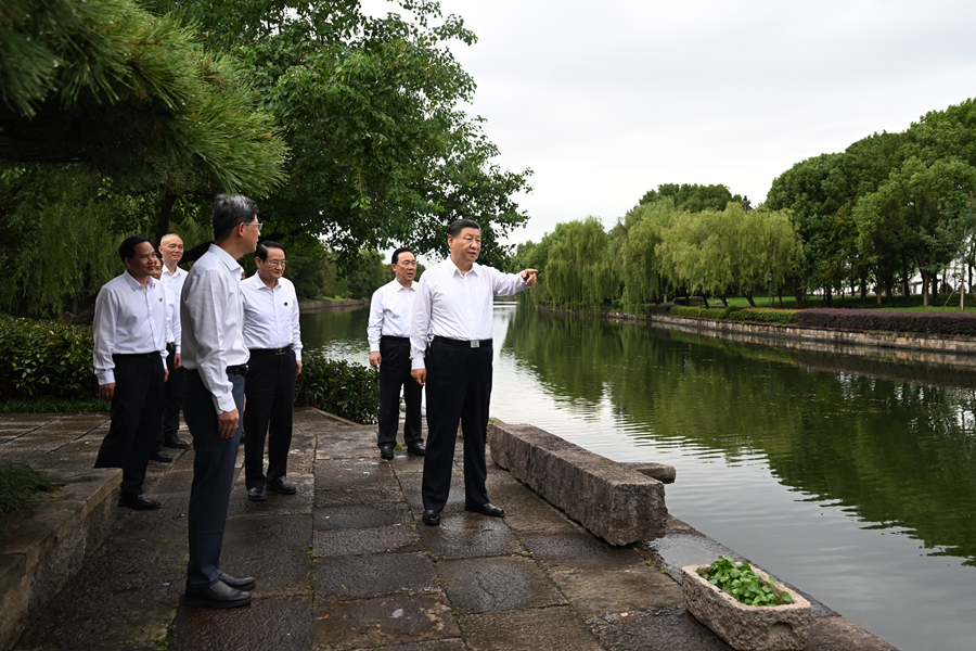 9月20日下午，习近平总书记在浙东运河文化园考察。新华社记者 谢环驰 摄