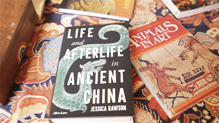 罗森教授新书《古代中国的今生与来世》。黄铿摄