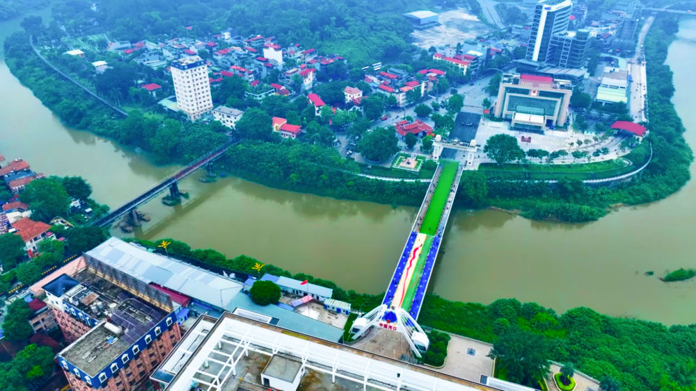 这是位于中越边境的云南河口口岸（2023年10月14日摄）。