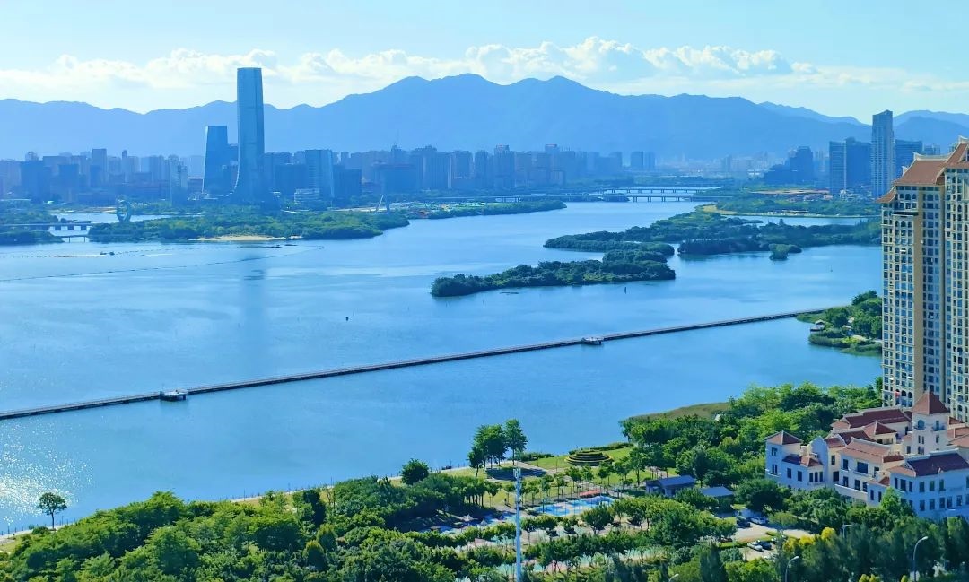 杏林湾水上自行车道（人民网记者 陈博摄）