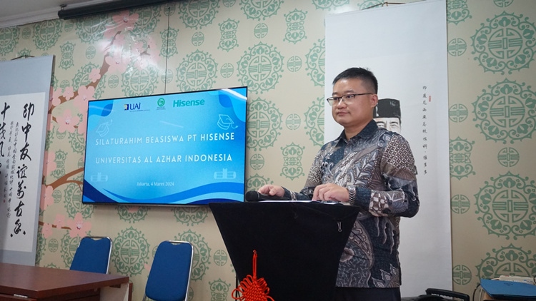 海信印尼公司总经理李现委致辞。阿拉扎大学孔子学院供图