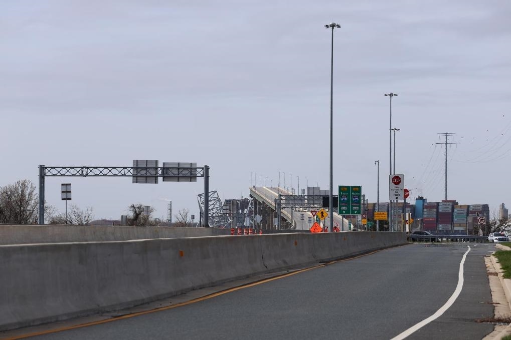 这是3月26日在美国马里兰州巴尔的摩拍摄的坍塌的大桥。新华社记者胡友松摄