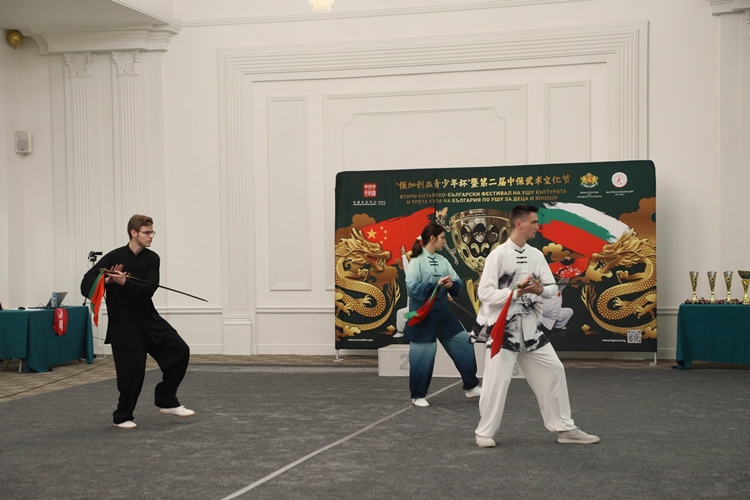 武术爱好者现场表演。索非亚中国文化中心供图