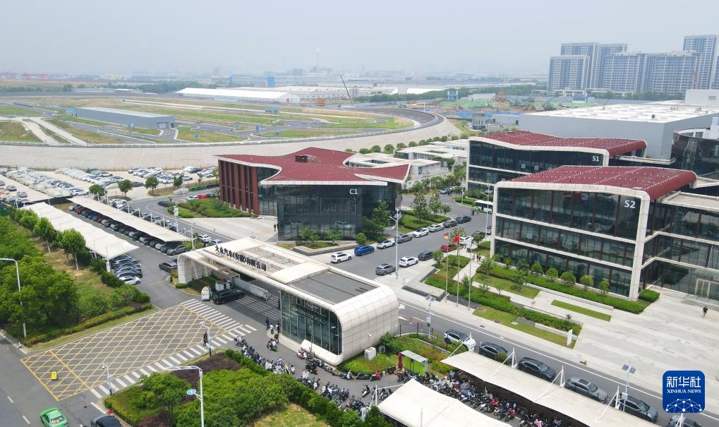 大众汽车（安徽）有限公司外景（无人机照片，2024年6月7日摄）。新华社记者 郭晨 摄