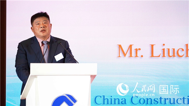 中国建设银行国际部副总经理岳留昌发言。 人民网 张茜 摄