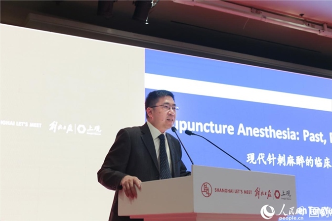 陈彤宇在演讲。人民网记者 黄培昭摄