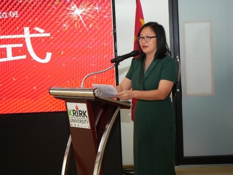 泰国华文教师公会主席罗铁英致辞。主办方供图