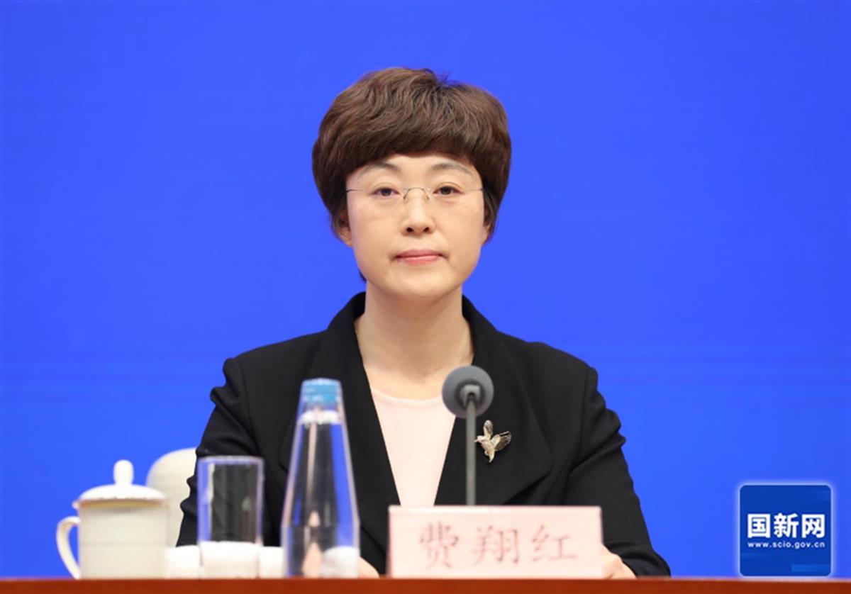 司法部新闻发言人、法治宣传中心主任费翔红。图片来源：国新网