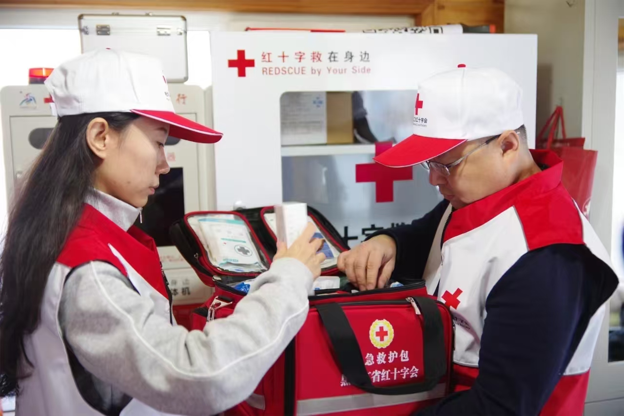 应急救援志愿者培训现场。 中国红十字会总会供图