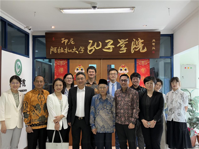 中国—东盟中心代表团访问阿拉扎大学孔子学院。活动主办方供图