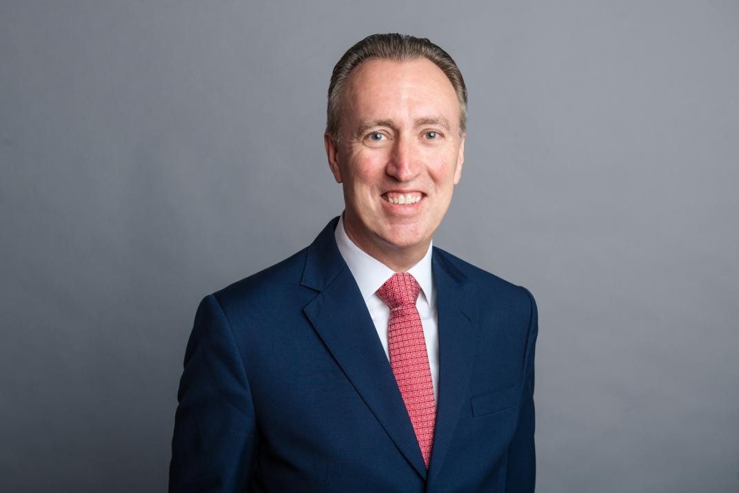 图为阿联酋“全球投资办公室”公司创始人兼首席执行官加里·杜根。受访者供图