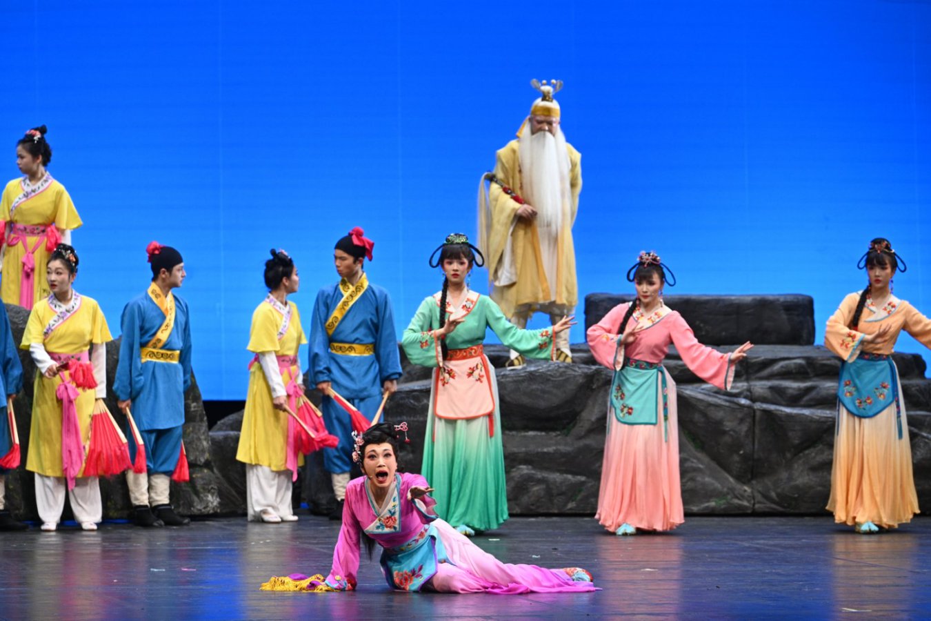 《七妹与蛇郎》演出剧照。国家大剧院供图
