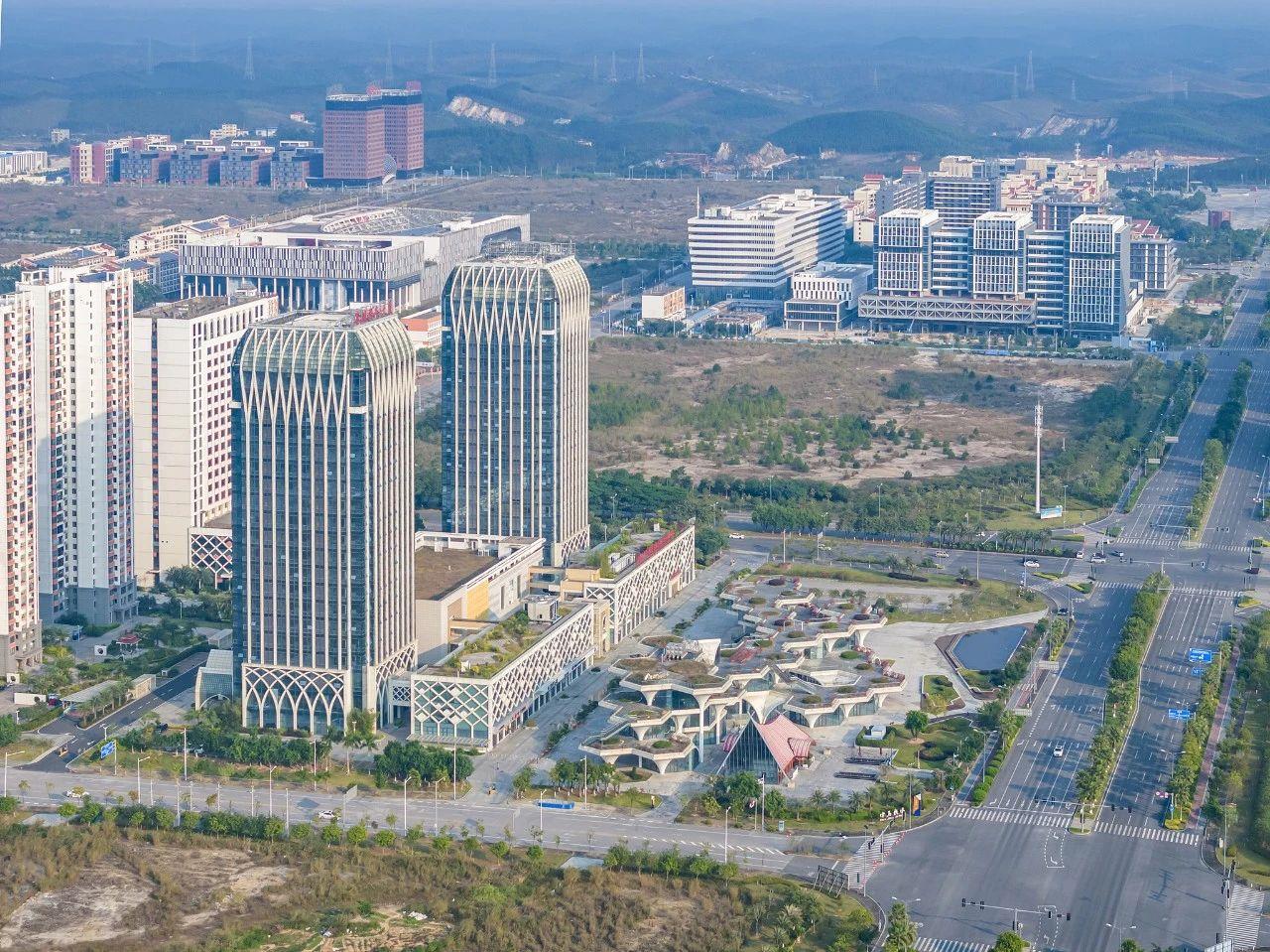 2023年11月，广西钦州，航拍中国—马来西亚钦州产业园区。